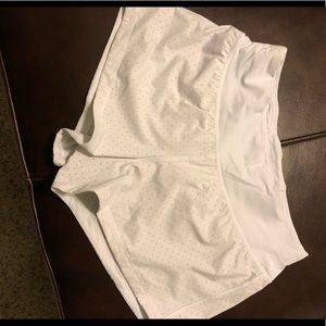 White Lululemon shorts size 4